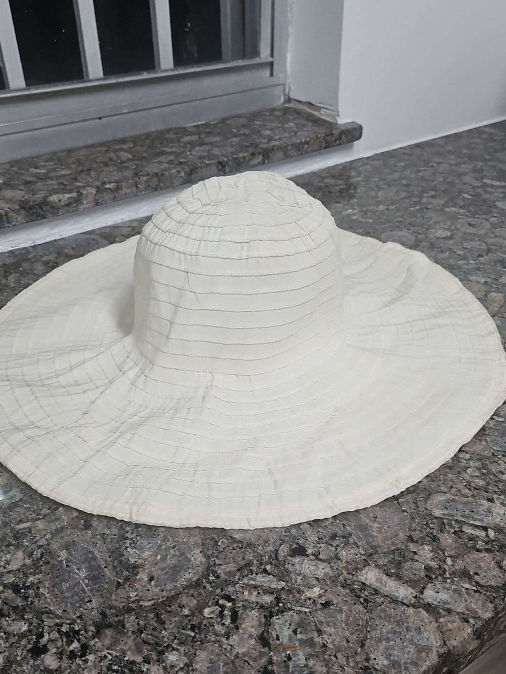 Women's Wide Brim Sun Hat - Cream